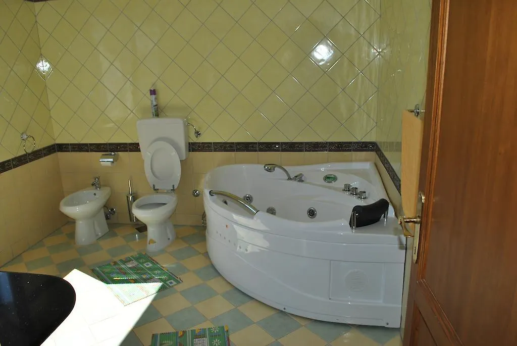 Nice Home In Valtura With Kitchen 度假居